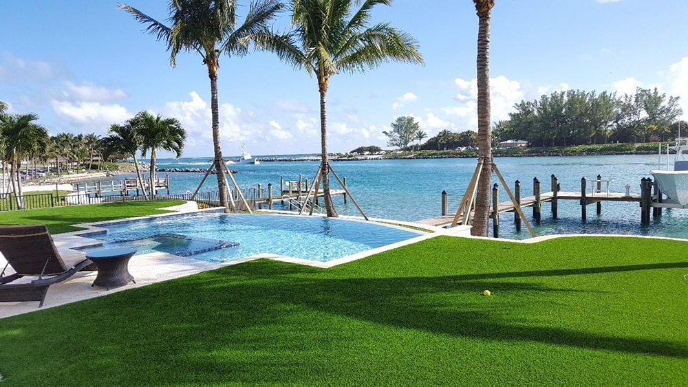 artificial grass M shape.jpg